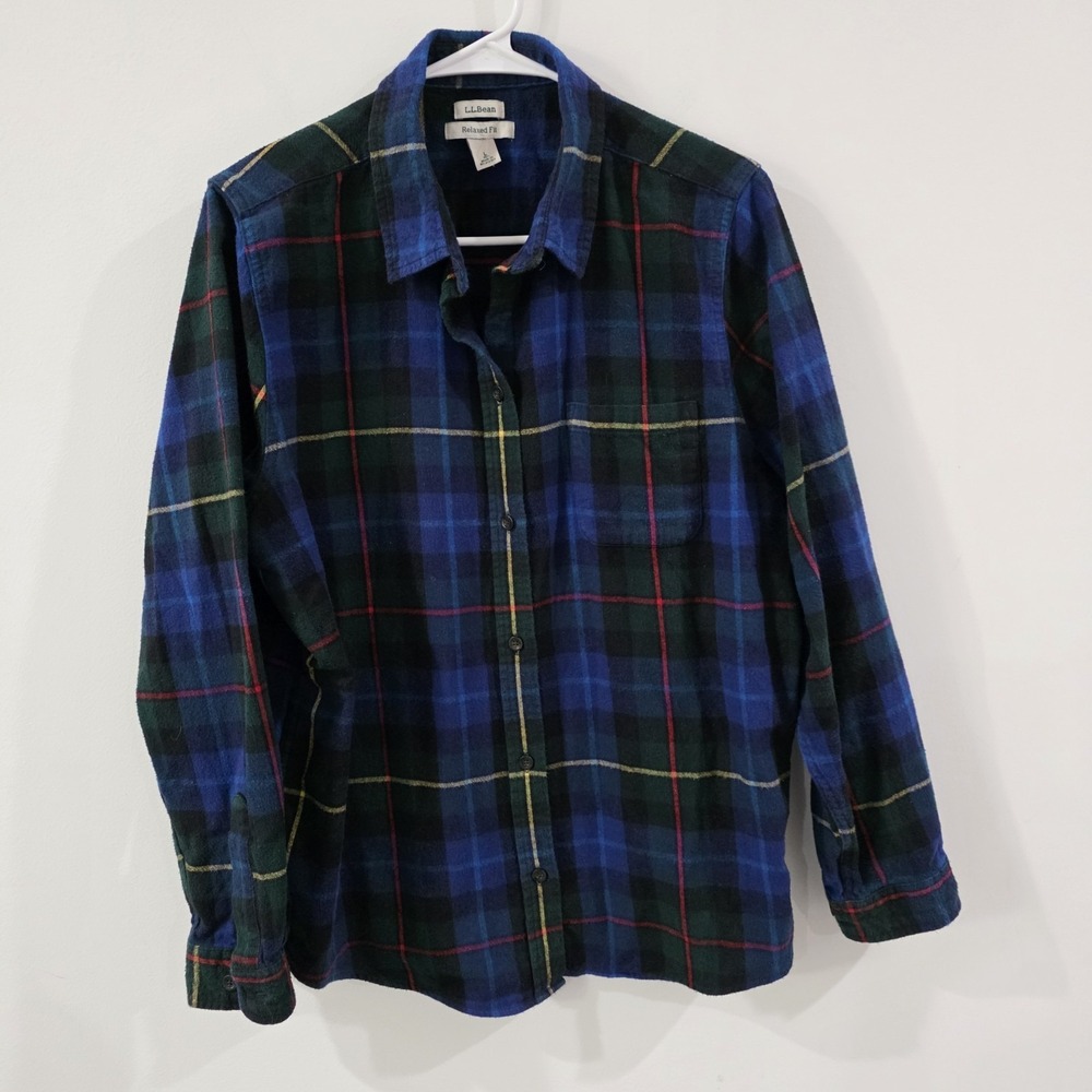 LL Bean Womens Relaxed Fit Flannel Button Up Shirt Size Large Plaid Outdoor Camp